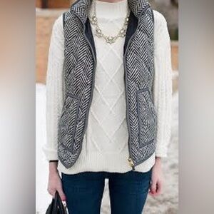 J Crew Excursion Grey 60% Down Vest | Women’s Size Small | Grey Piping | Warm